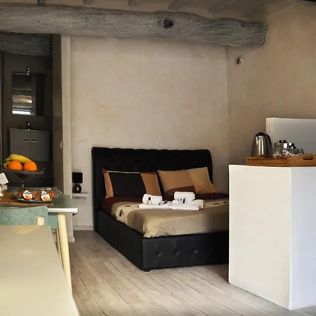 Standard Mono 127 Bed & Breakfast 3*
