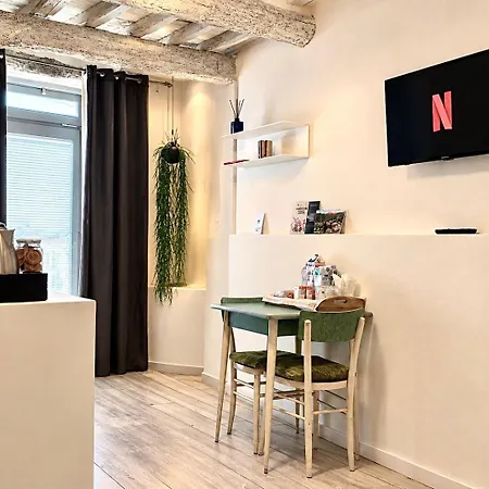 Bed & Breakfast Standard Mono 127 3*